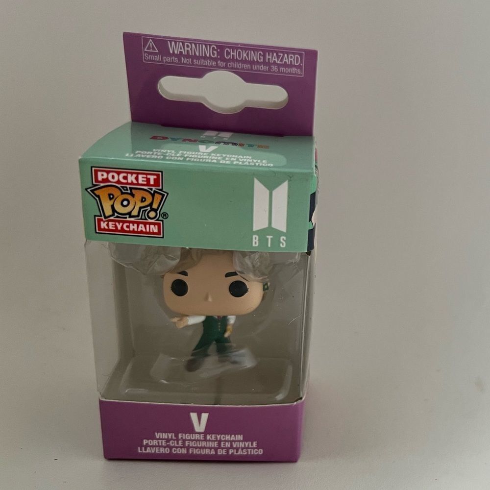 Funko Pop Dynamite BTS V Keychain